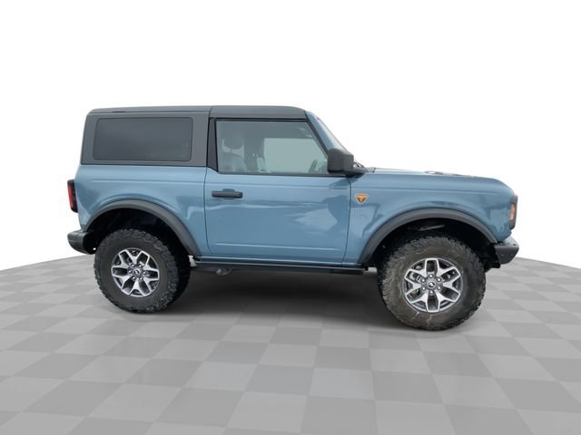 Used 2022 Ford Bronco Badlands image 3