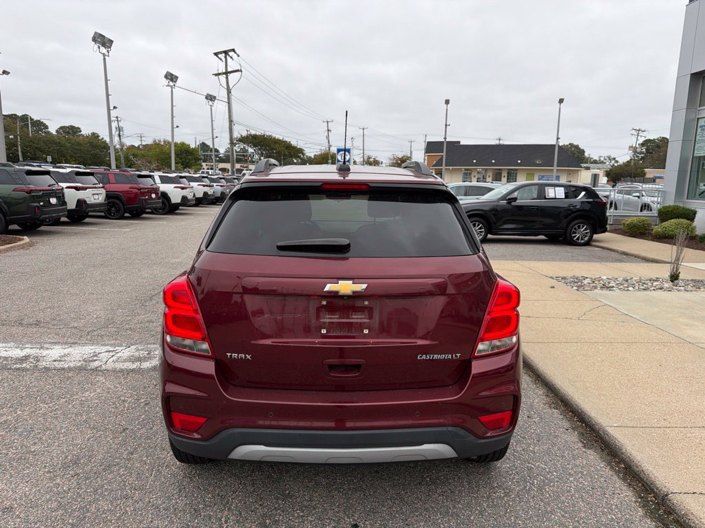 Used 2017 Chevrolet Trax LT w/ Driver Confidence Package FWD image 8