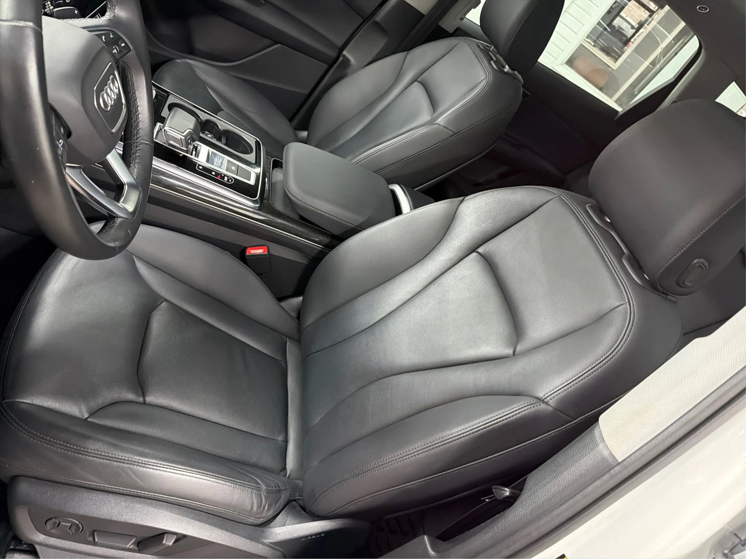 Used 2022 Audi Q7 3.0T Premium image 36