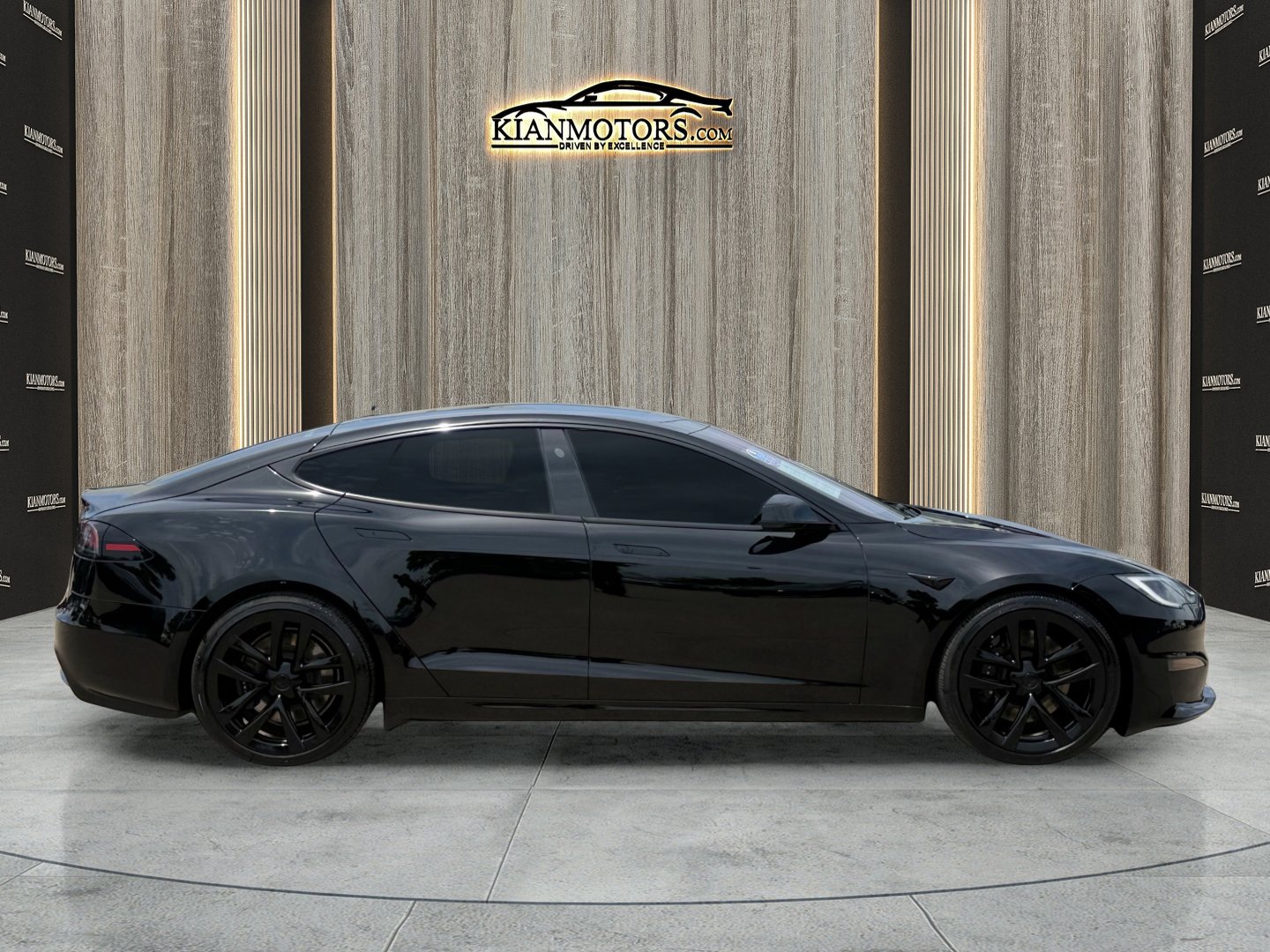 Used 2023 Tesla Model S Plaid AWD/4WD image 7