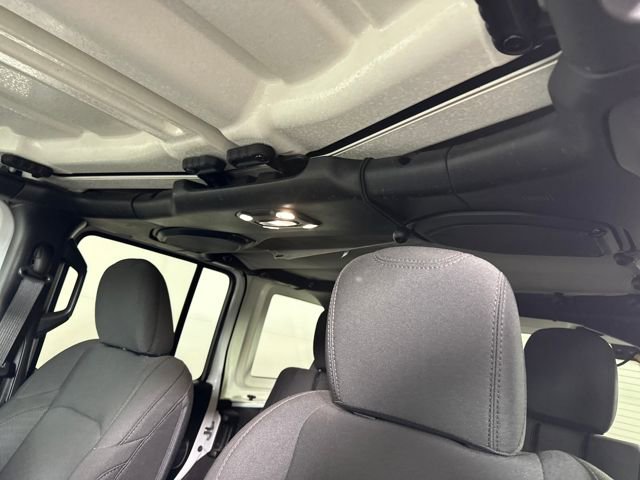 Used 2023 Jeep Wrangler Unlimited w/ Cold Weather Group image 12