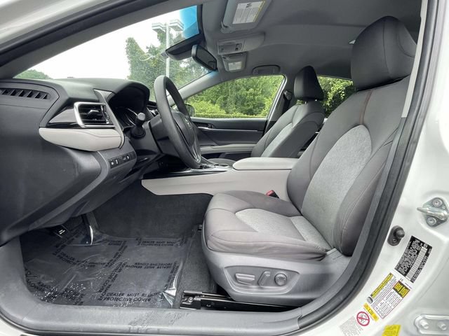 Used 2018 Toyota Camry LE w/ Convenience Package FWD image 9