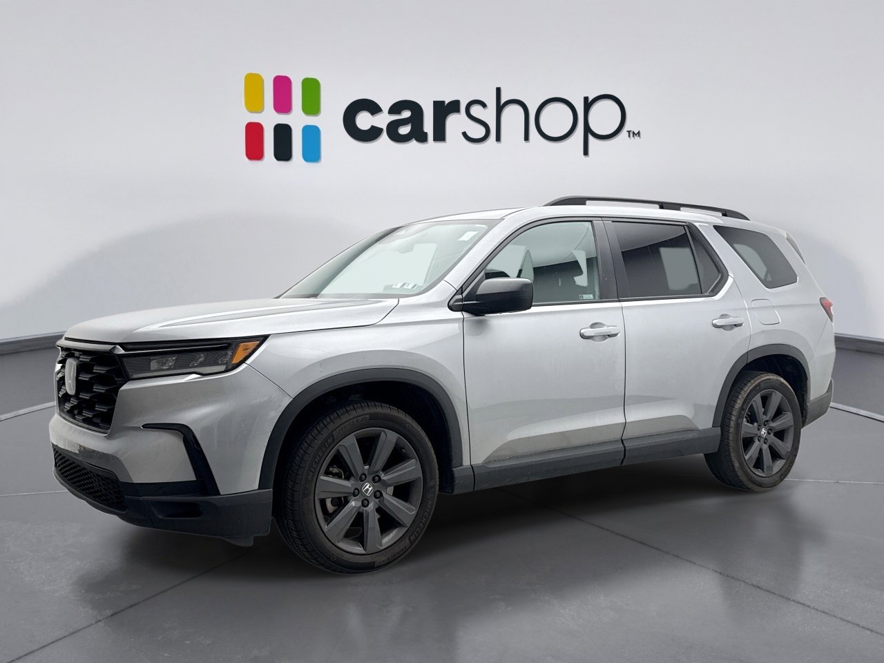 Used 2023 Honda Pilot Sport image 1