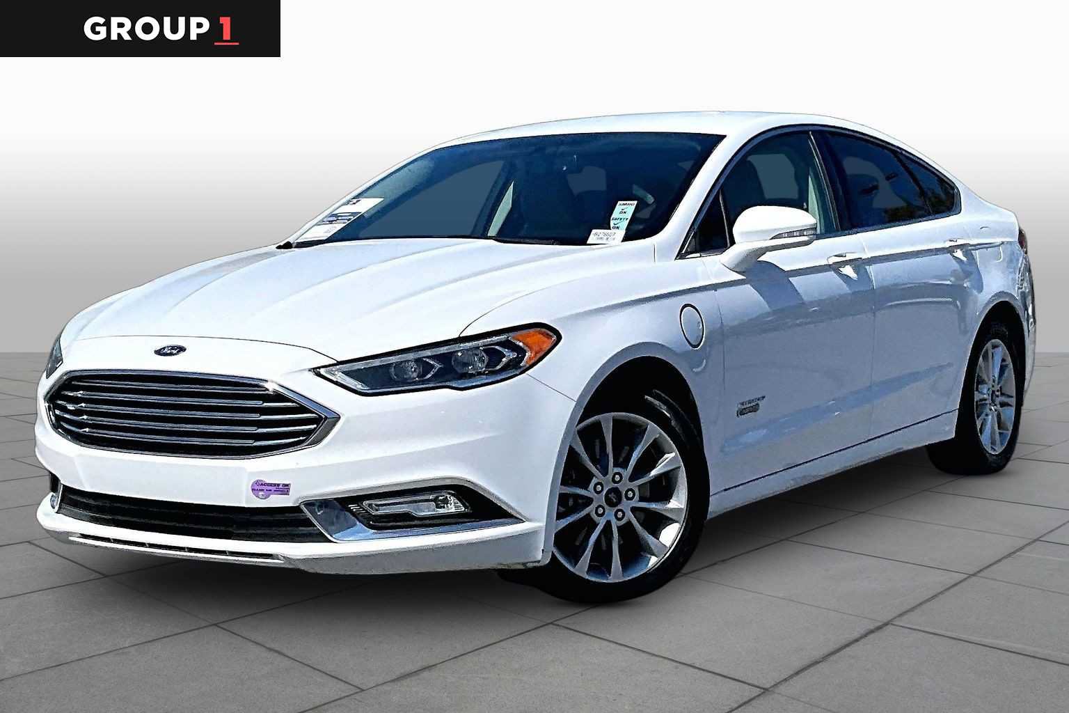 Used 2017 Ford Fusion Energi SE FWD video 1
