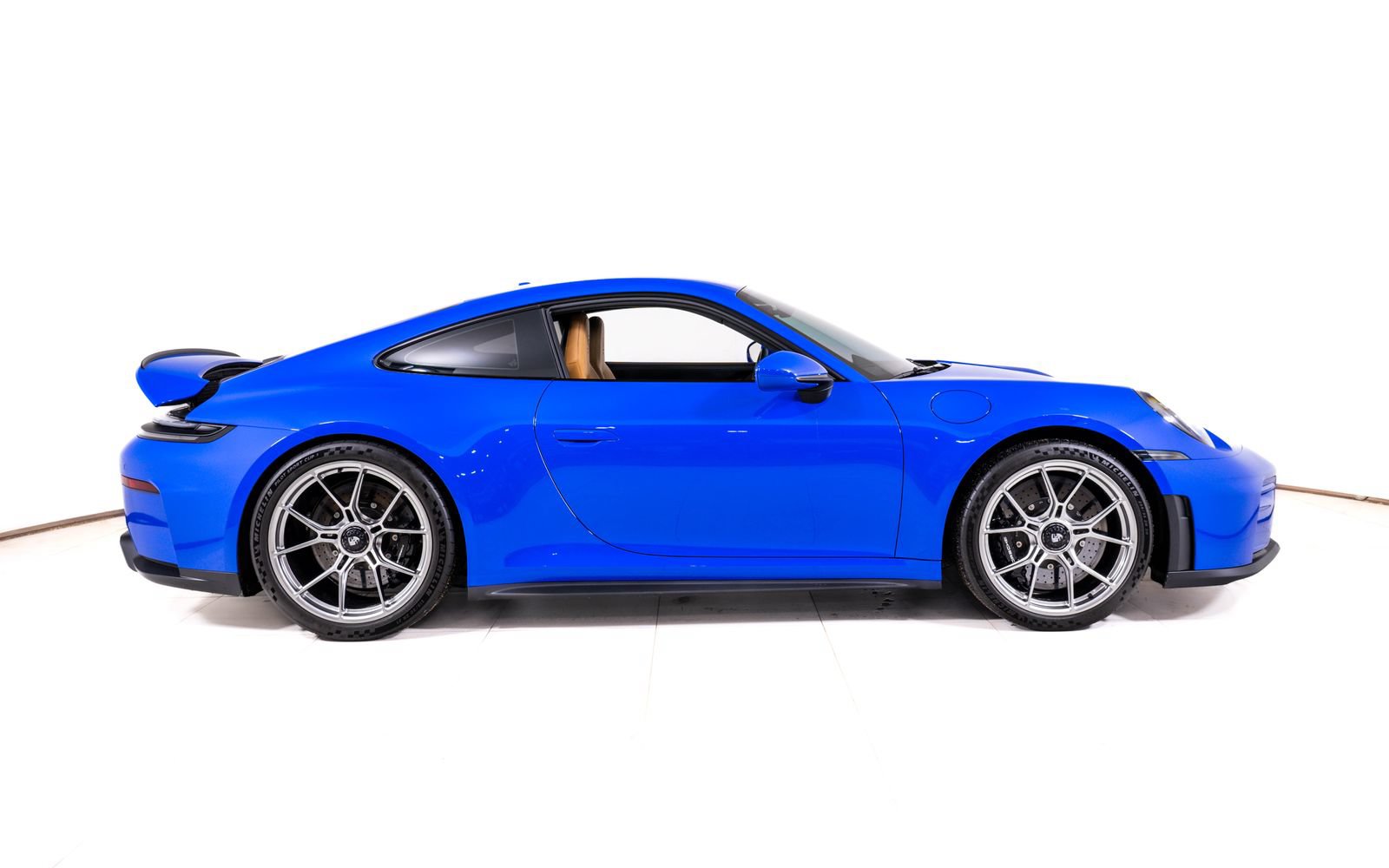 Used 2026 Porsche 911 GT3 RWD image 8
