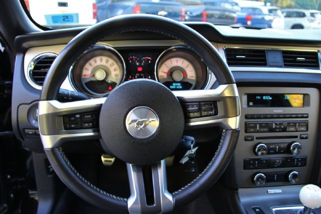 Used 2011 Ford Mustang GT Premium w/ Security Pkg RWD image 20