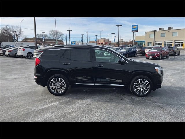 Certified 2022 GMC Terrain Denali w/ Denali Premium Package image 9