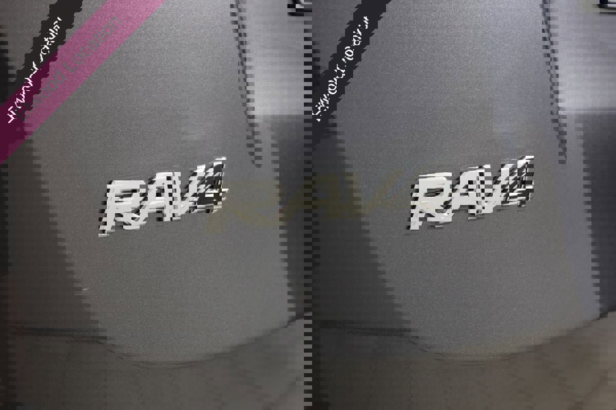 Used 2014 Toyota RAV4 Limited image 46