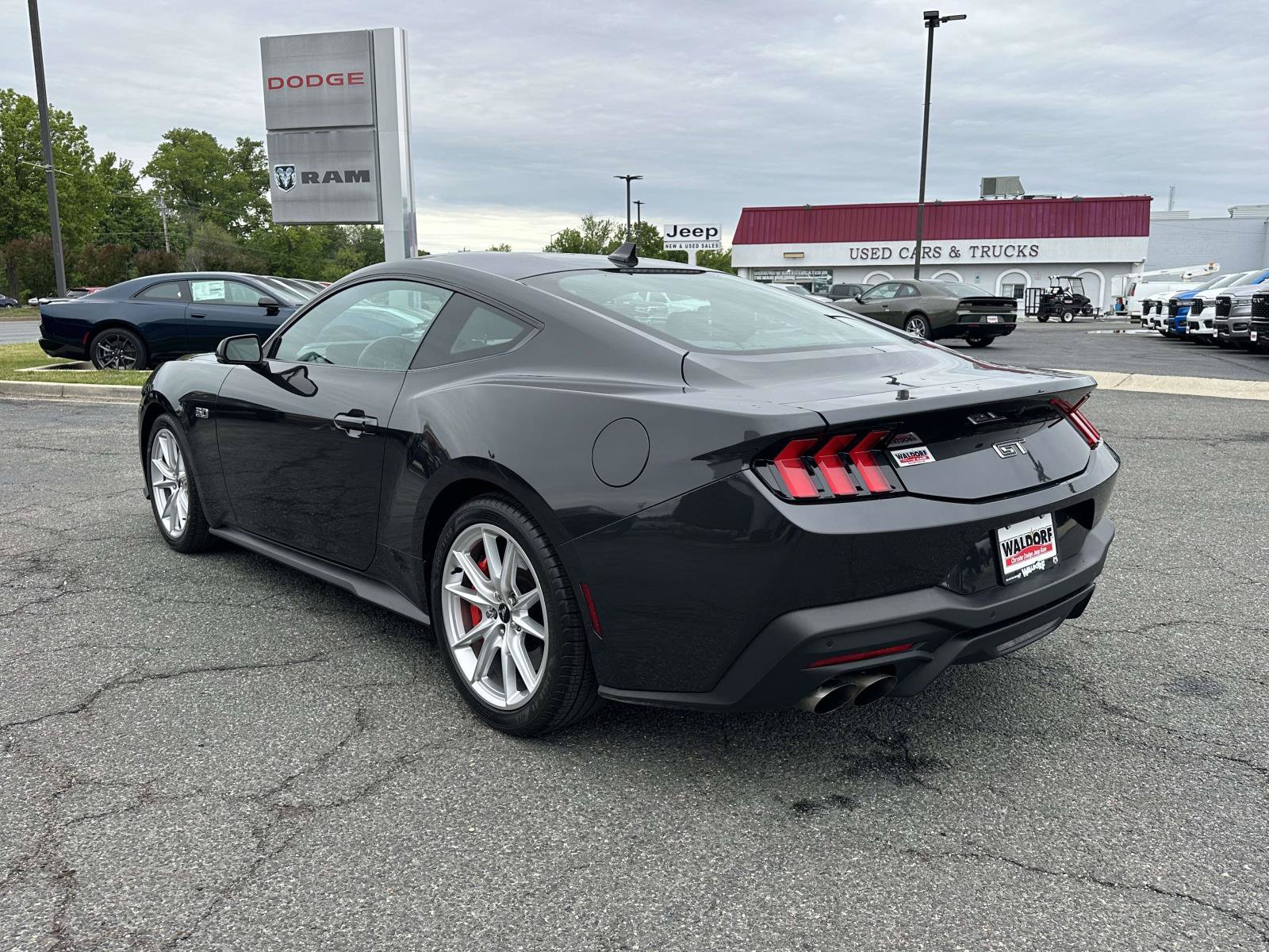 Used 2024 Ford Mustang GT Premium RWD image 4