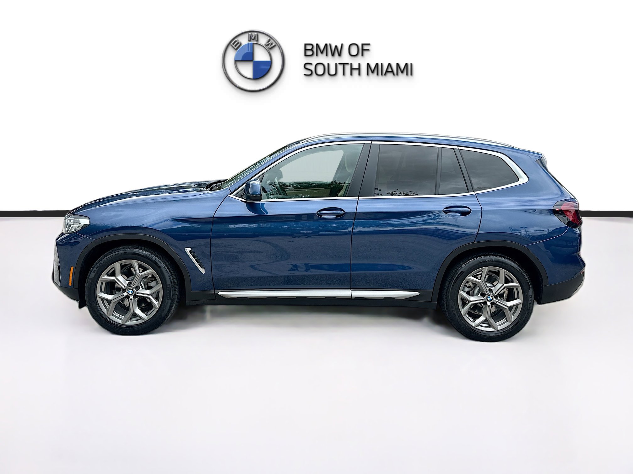 Certified 2024 BMW X3 xDrive30i w/ Convenience Package image 4