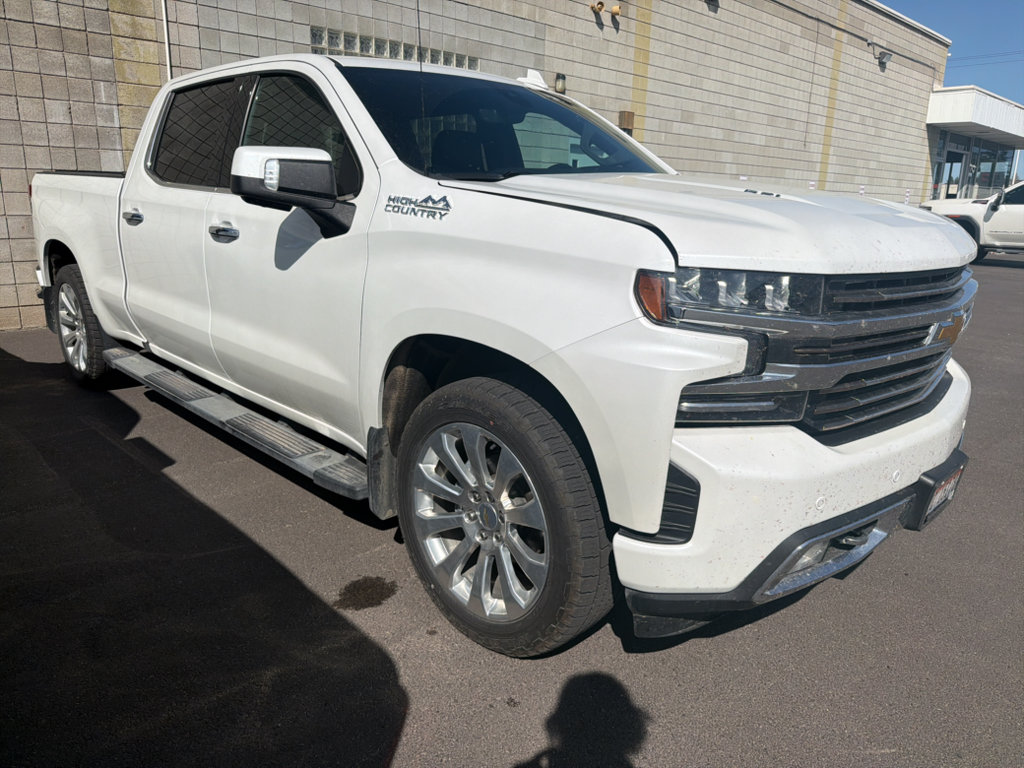 Used 2021 Chevrolet Silverado 1500 High Country w/ Technology Package AWD/4WD image 4