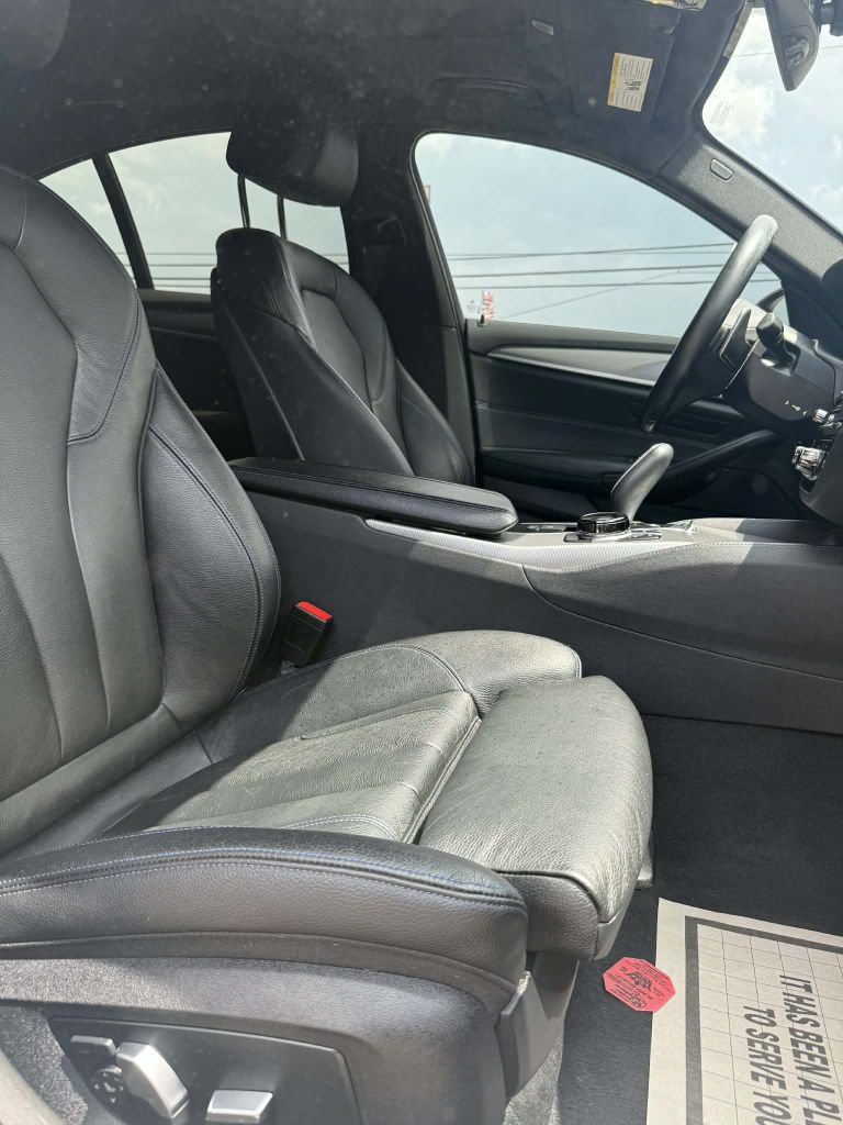 Used 2019 BMW 540i w/ M Sport Package RWD image 16