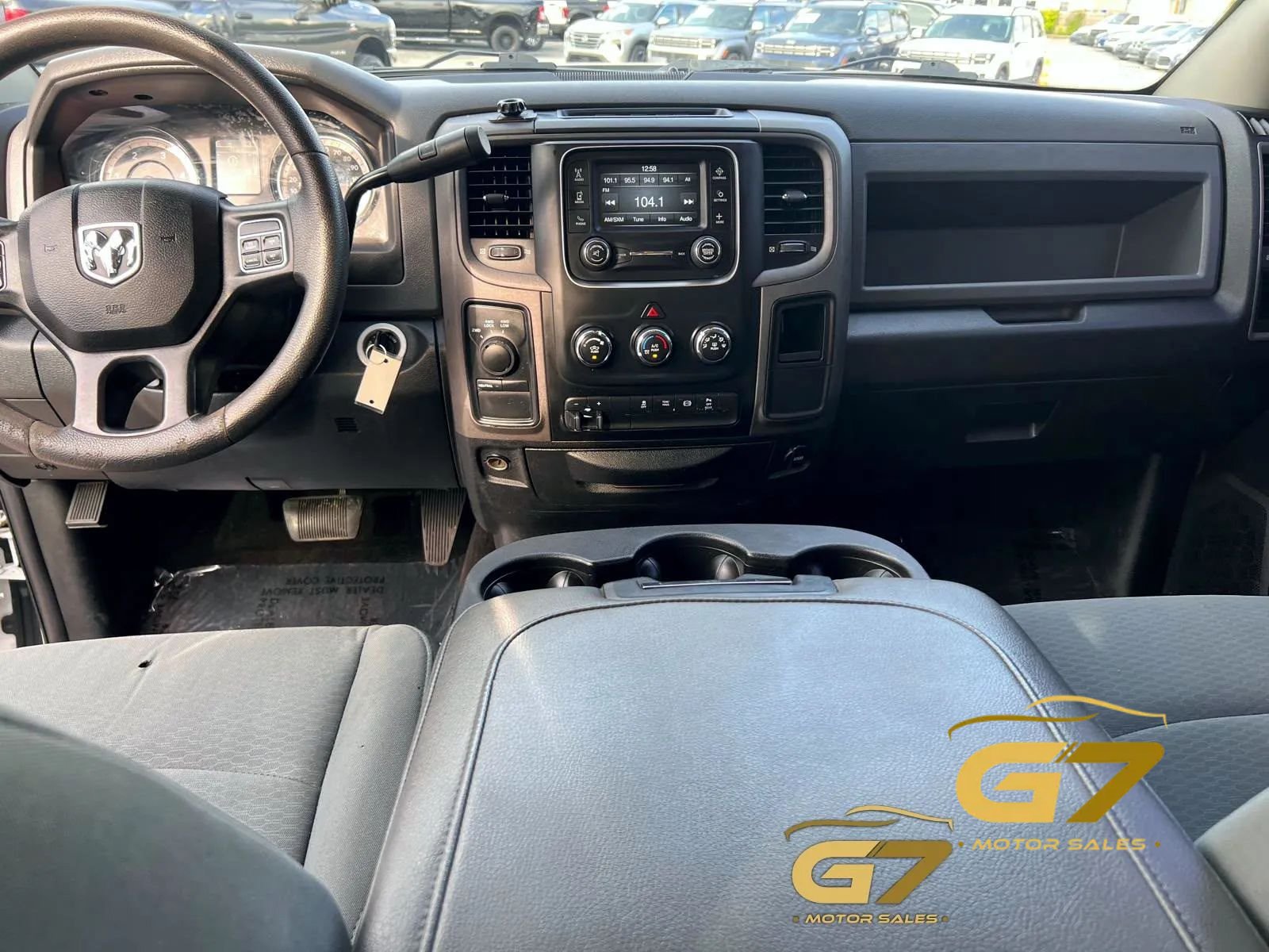 Used 2017 RAM 3500 Tradesman w/ Chrome Appearance Group AWD/4WD image 18