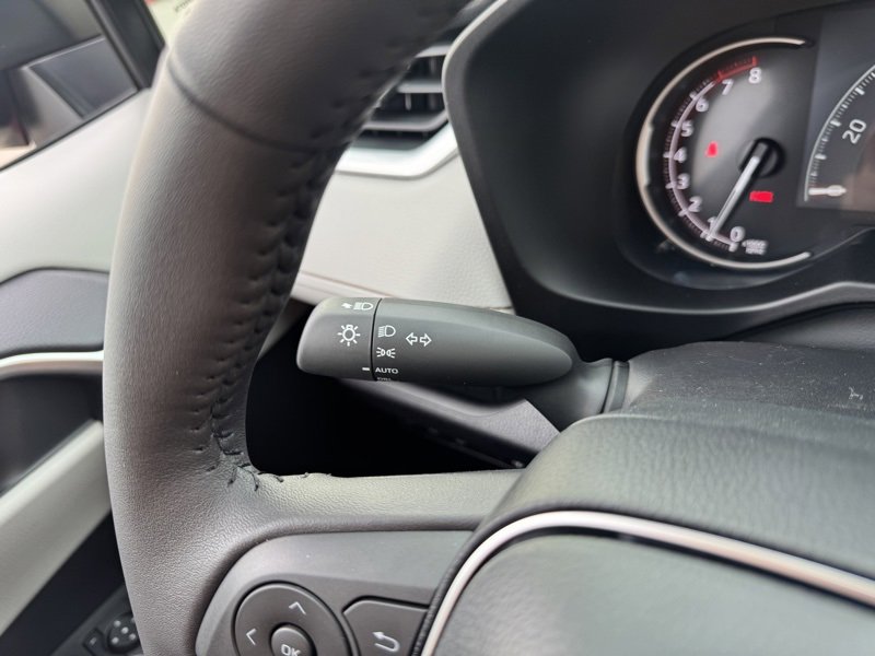 New 2025 Toyota RAV4 XLE image 27