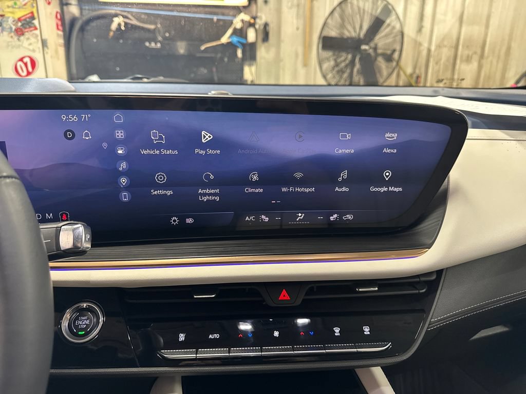 Used 2025 Buick Envision Avenir AWD/4WD image 19