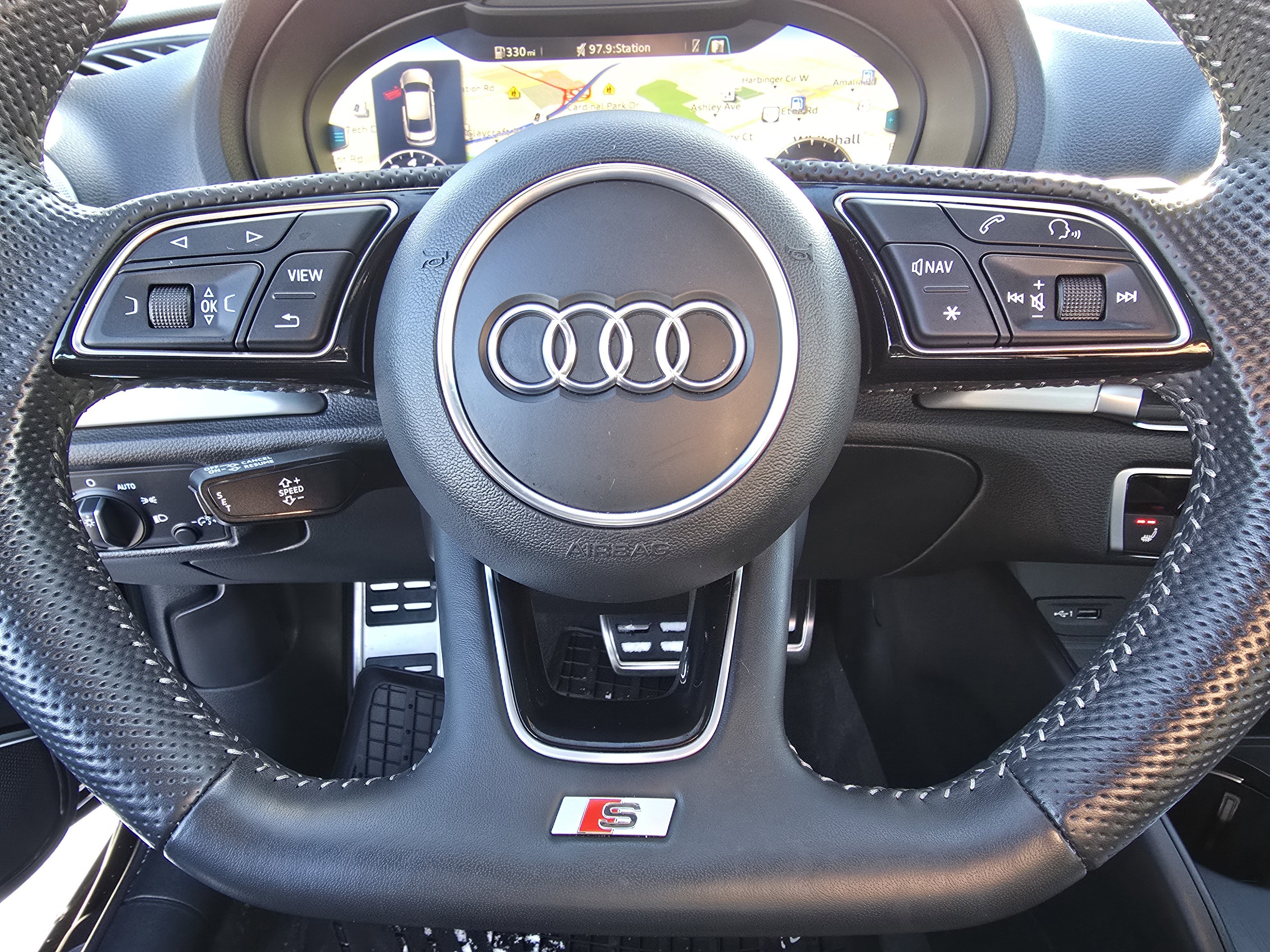 Used 2018 Audi S3 Premium Plus image 18