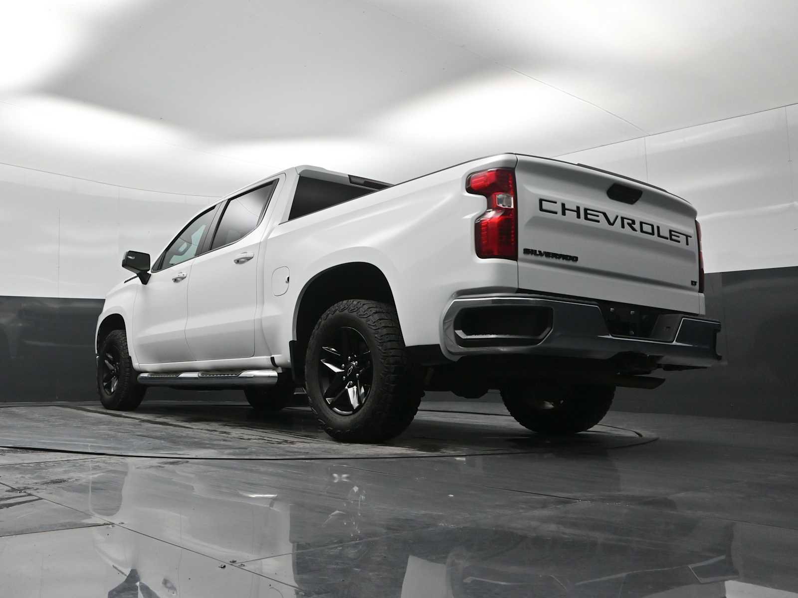 Used 2021 Chevrolet Silverado 1500 LT w/ Bed Protection Package image 27