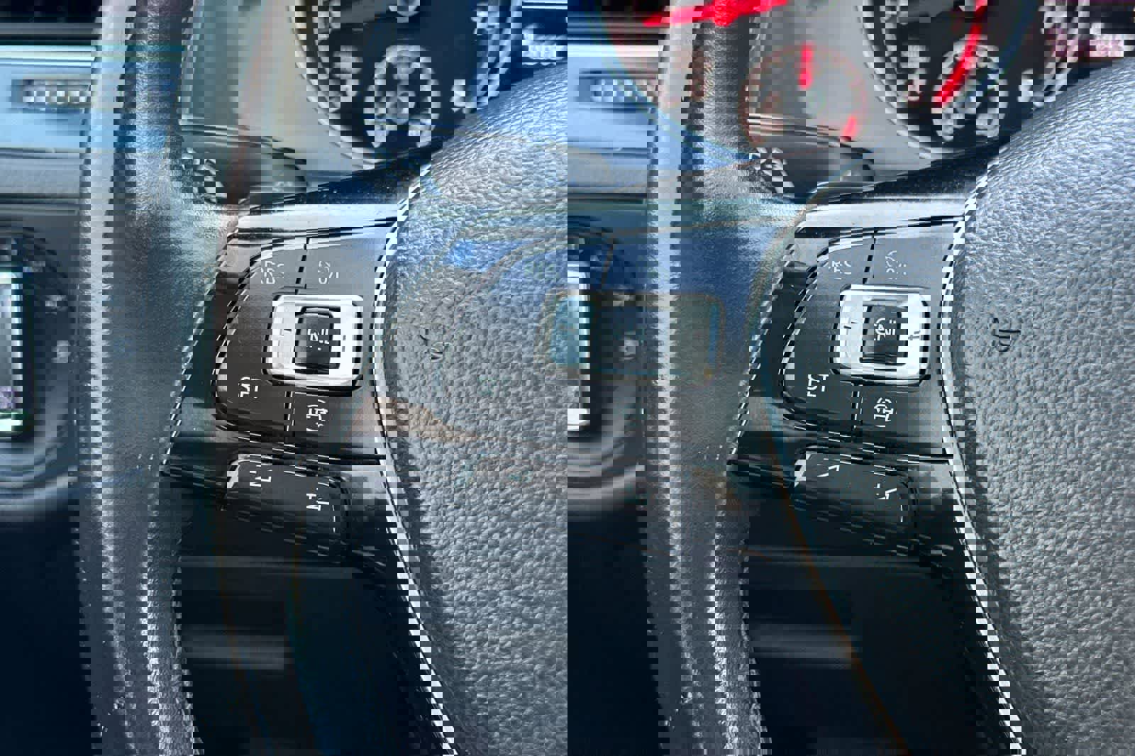 Used 2019 Volkswagen Golf S image 30