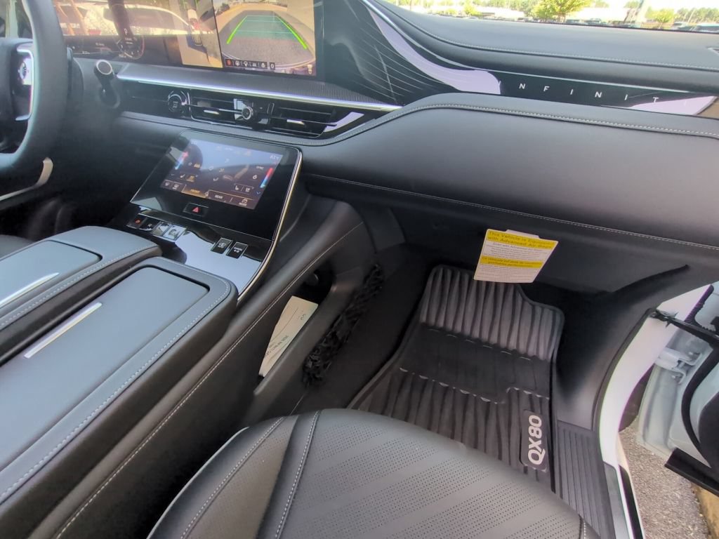 Used 2026 INFINITI QX80 Luxe w/ Cargo Package RWD image 23