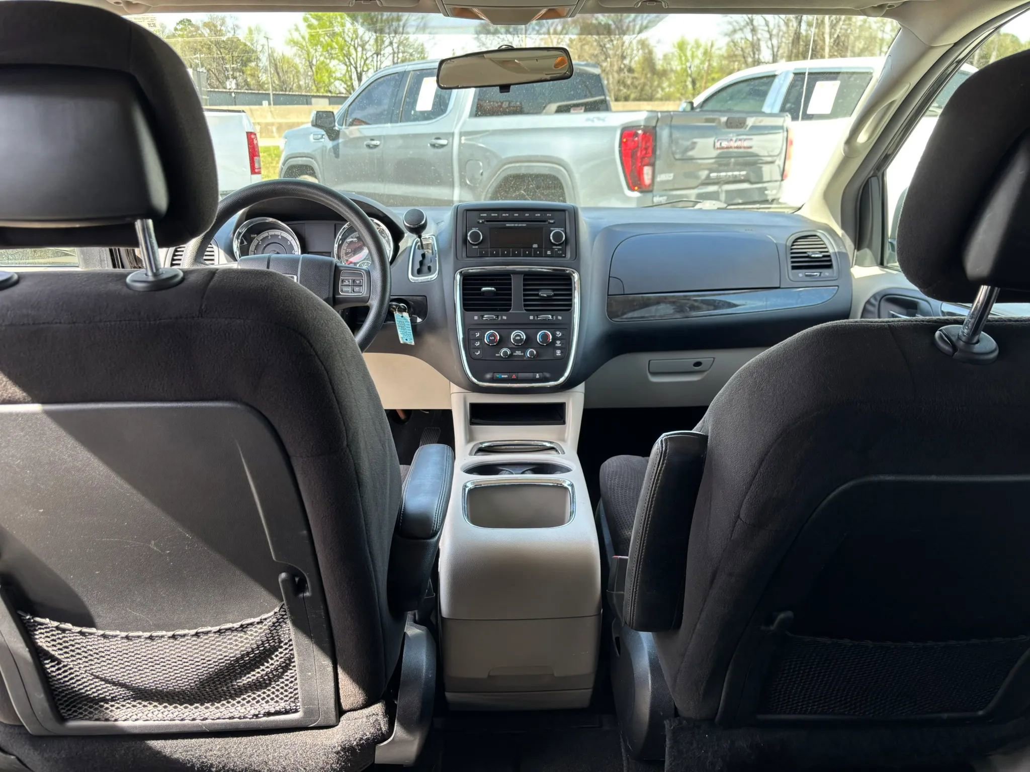 Used 2012 Dodge Grand Caravan SXT image 18