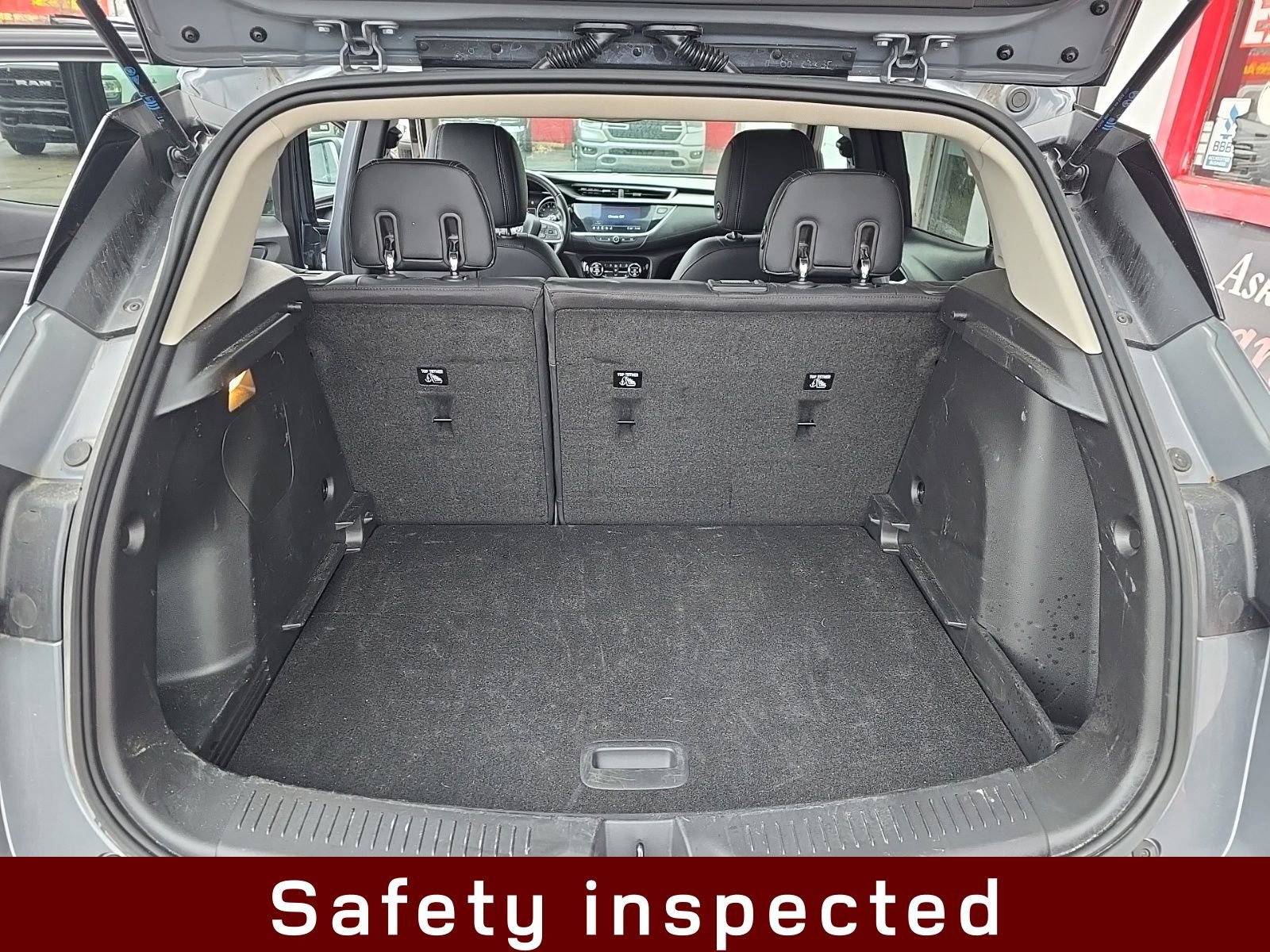 Used 2021 Buick Encore GX Select image 11