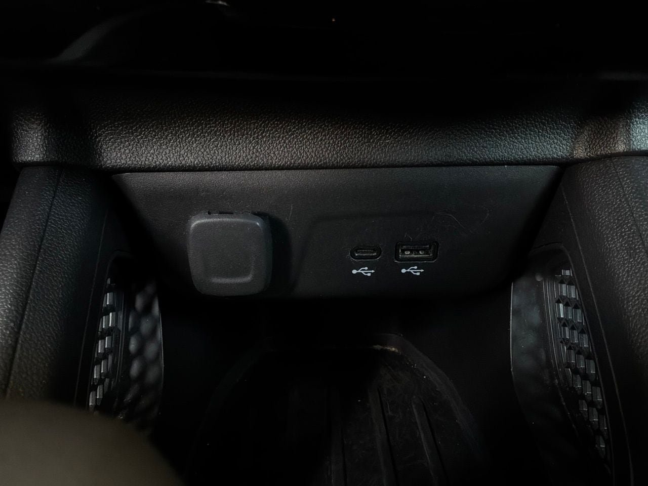 Used 2025 Chevrolet TrailBlazer LT w/ Driver Confidence Package AWD/4WD image 24