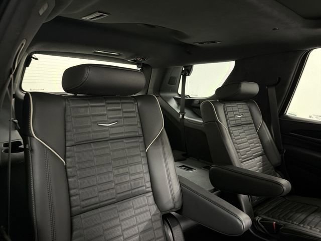 Certified 2024 Cadillac Escalade V w/ LPO, ONYX Package image 25