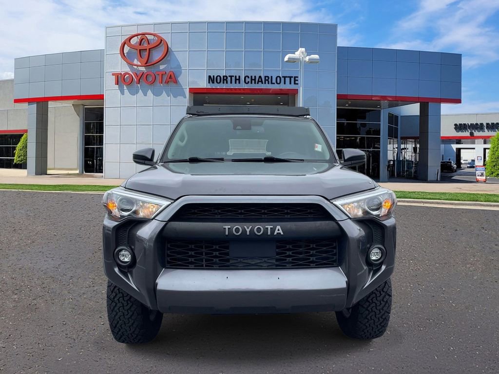 Used 2021 Toyota 4Runner SR5 AWD/4WD image 2