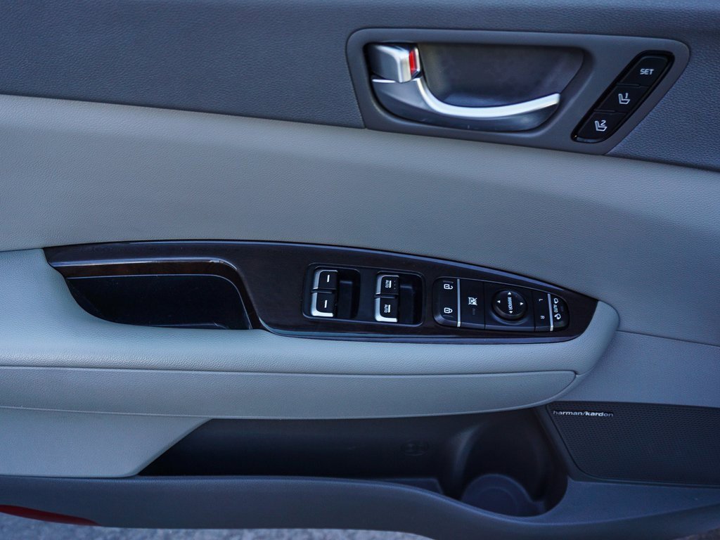 Used 2016 Kia Optima EX w/ Premium Package image 19