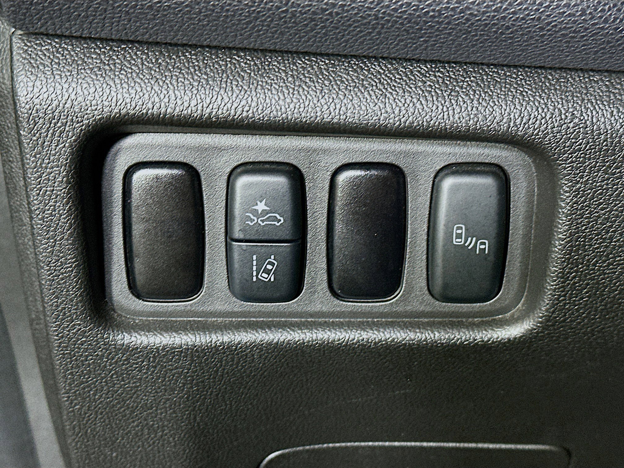 Used 2024 Mitsubishi Outlander Sport SE image 17