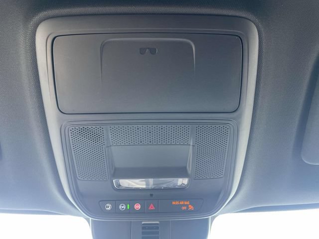New 2025 GMC Acadia Elevation FWD image 30
