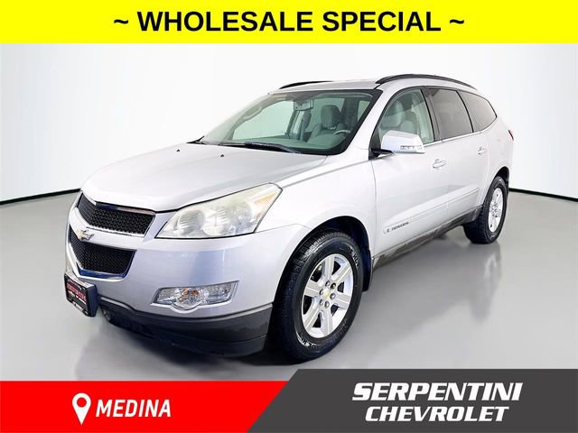 Used 2009 Chevrolet Traverse LT FWD image 1