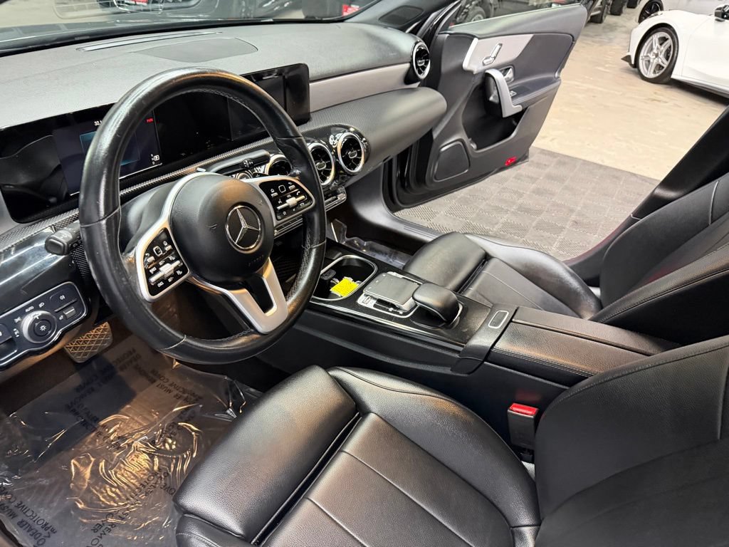 Used 2019 Mercedes-Benz A 220 image 32