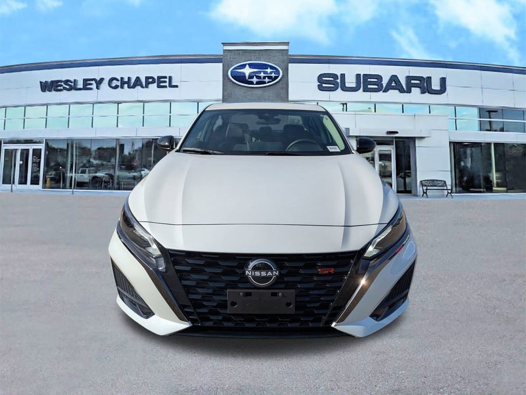 Used 2025 Nissan Altima 2.5 SR w/ SR Premium Package image 9