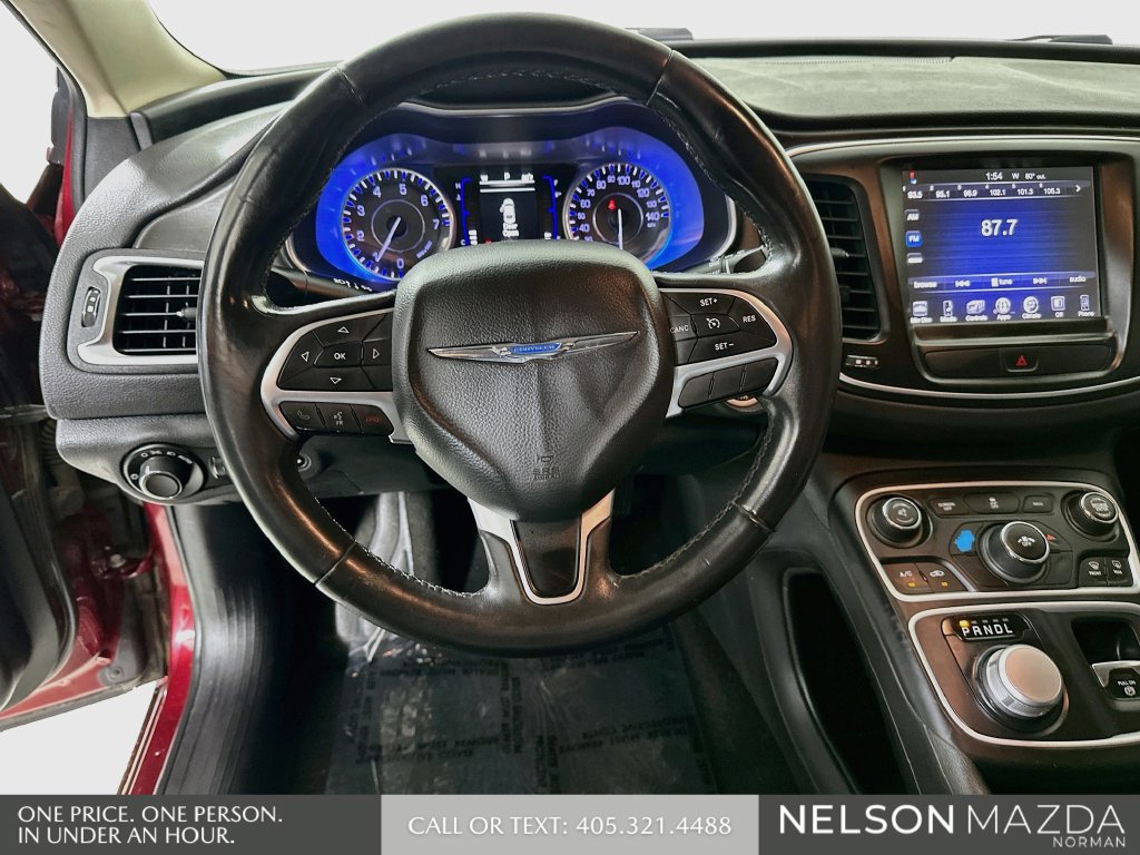 Used 2017 Chrysler 200 Limited Platinum FWD image 13