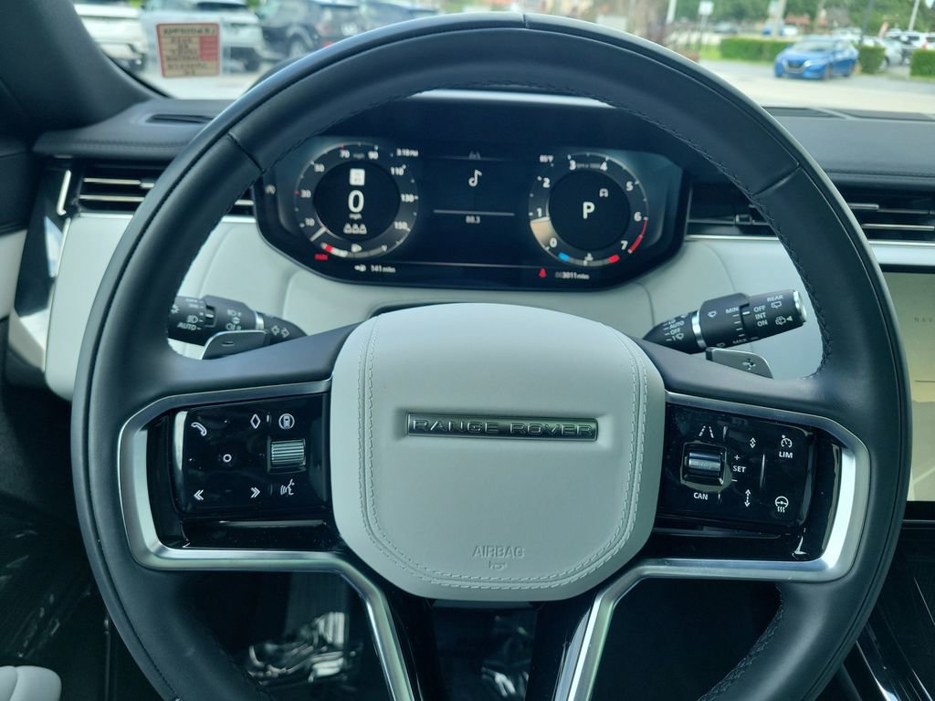 Used 2025 Land Rover Range Rover Sport SE AWD/4WD image 29