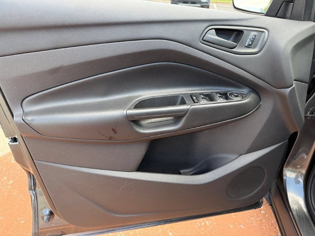 Used 2015 Ford Escape S FWD image 9