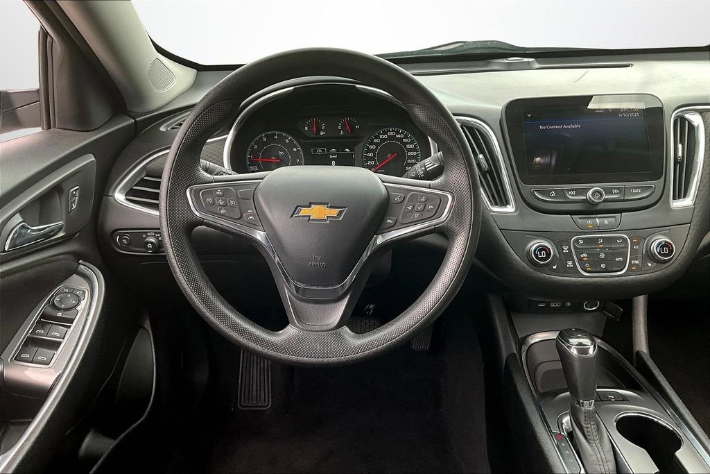 Used 2020 Chevrolet Malibu LT w/ Fleet LT Safety Plus Package image 8