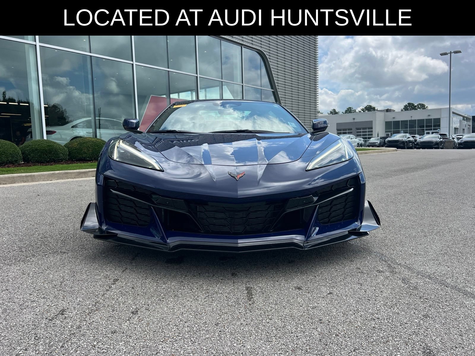 Used 2025 Chevrolet Corvette Z06 w/ Z07 Performance Package RWD image 2