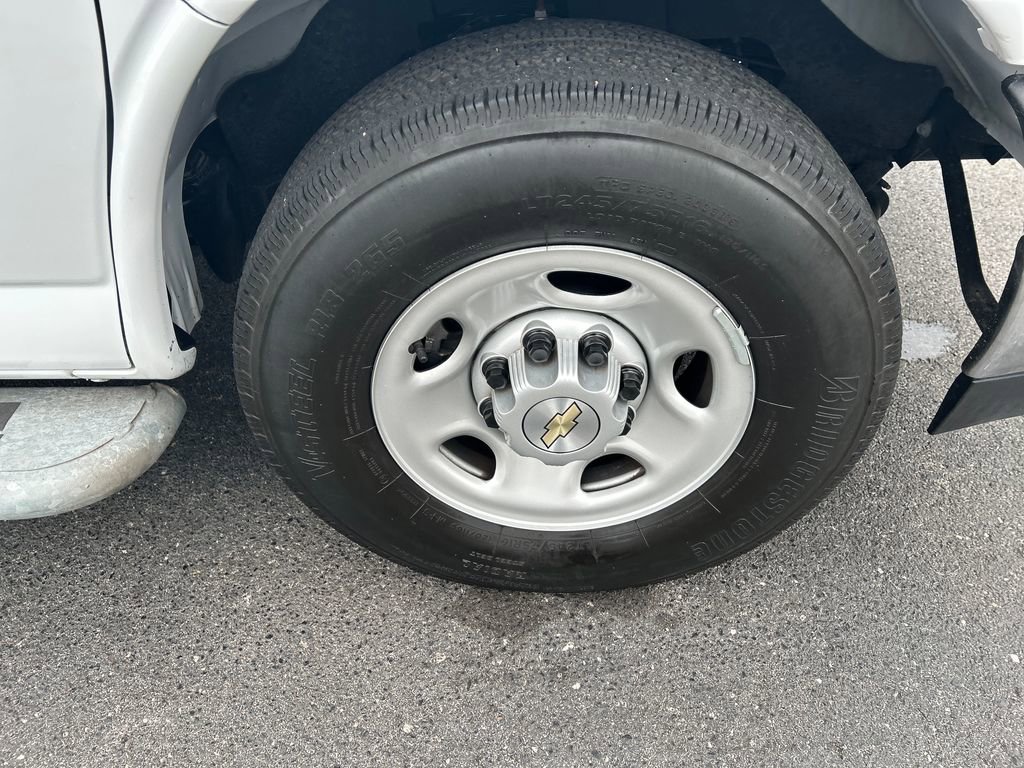 Certified 2024 Chevrolet Express 2500 w/ Driver Convenience Package image 23