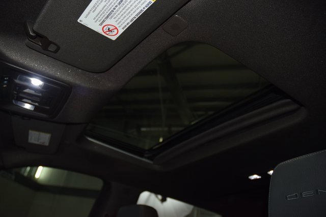 Used 2022 GMC Sierra 3500 Denali w/ Denali Ultimate Package image 51