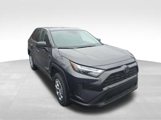 Used 2024 Toyota RAV4 LE image 7
