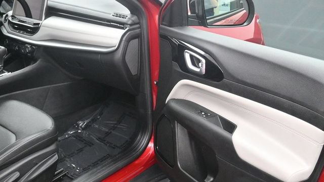 Used 2025 Jeep Compass Limited AWD/4WD image 15