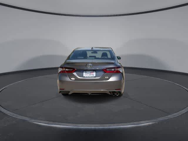 Used 2024 Toyota Camry SE FWD image 3