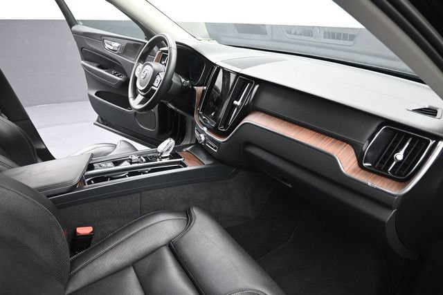 Used 2023 Volvo XC60 B5 Ultimate AWD/4WD image 26