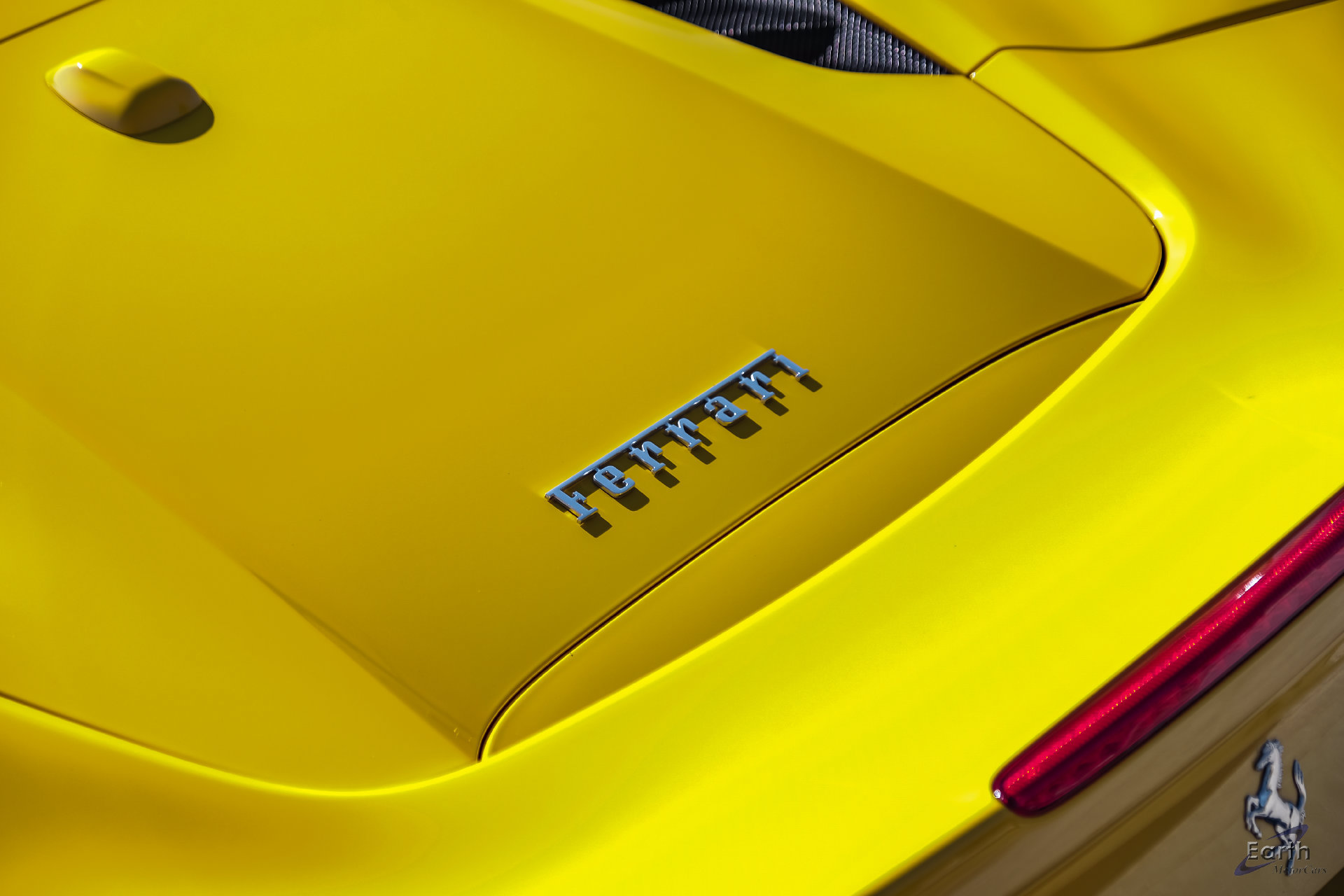 Used 2018 Ferrari 488 Spider RWD image 24