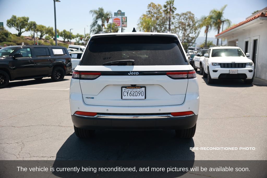 Used 2023 Jeep Grand Cherokee 4WD 4xe image 4