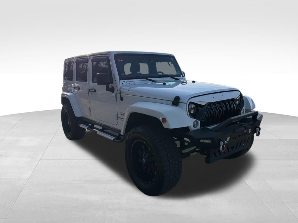 Used 2018 Jeep Wrangler Unlimited Sahara AWD/4WD image 8
