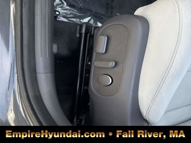 Used 2024 Hyundai Kona SEL image 18