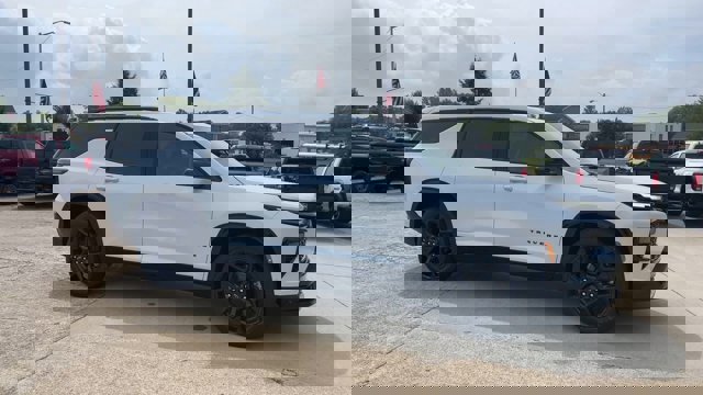 New 2026 Chevrolet Traverse RS w/ LPO, Floor Liner Package image 2